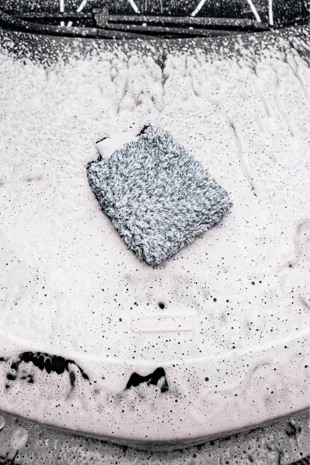 BLACKLINE BRAND MICROFIBER WASH MITT